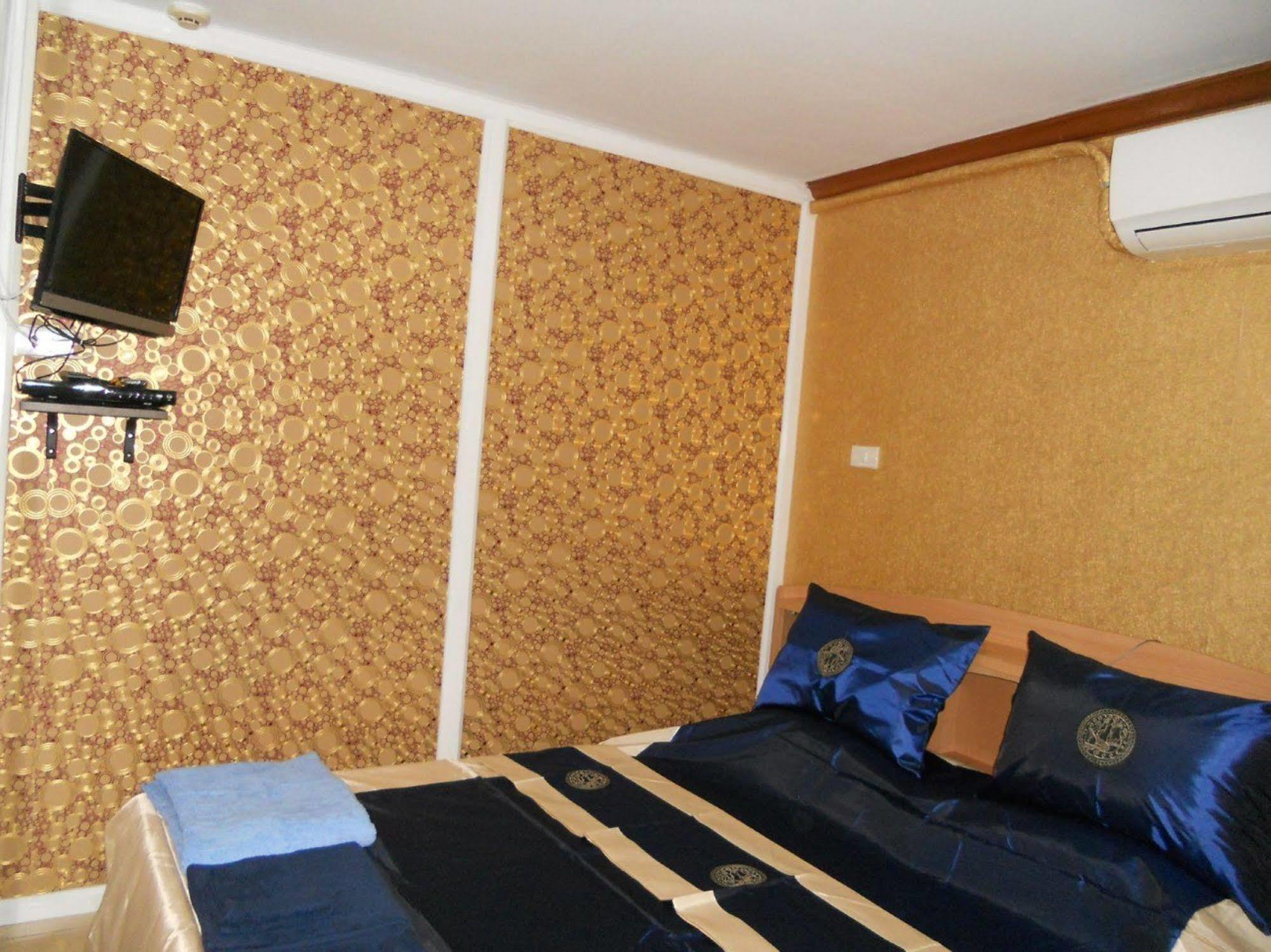 Jomtien Good Luck Apartment ภายนอก รูปภาพ